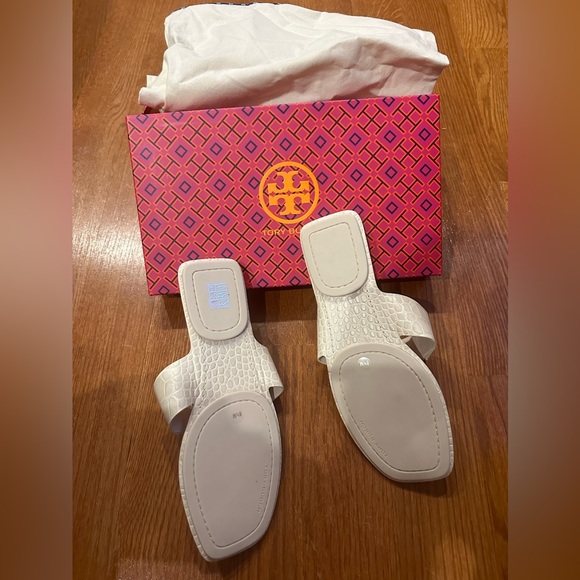 Tory Burch new cream Georgia sandal - Picture 2 of 3